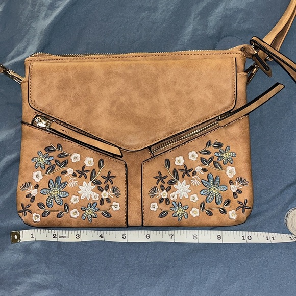 NWOT ALTARD STATE PURSE - Picture 7 of 8